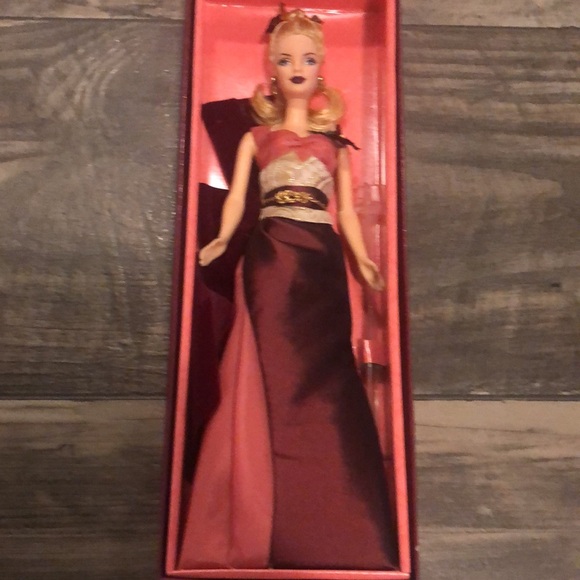 Rare Exotic Intrigue collectible Barbie - Picture 15 of 17